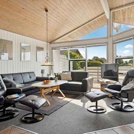Awesome In Juelsminde With Kitchen Ferienhaus