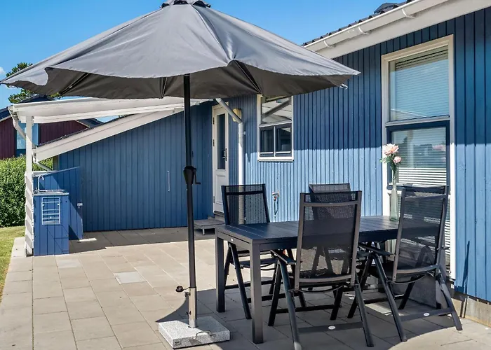 Awesome In Juelsminde With Kitchen